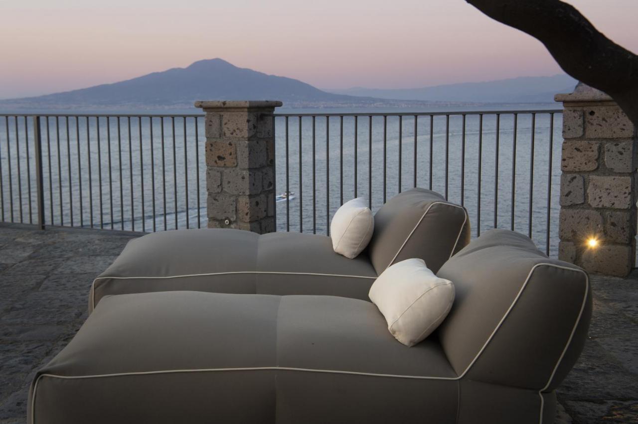 Amore Rentals - Villa Galidia ソレント エクステリア 写真